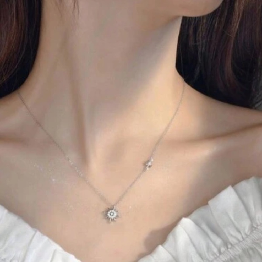 boho northern star rhinestone delicate necklace - Picture 3 of 3